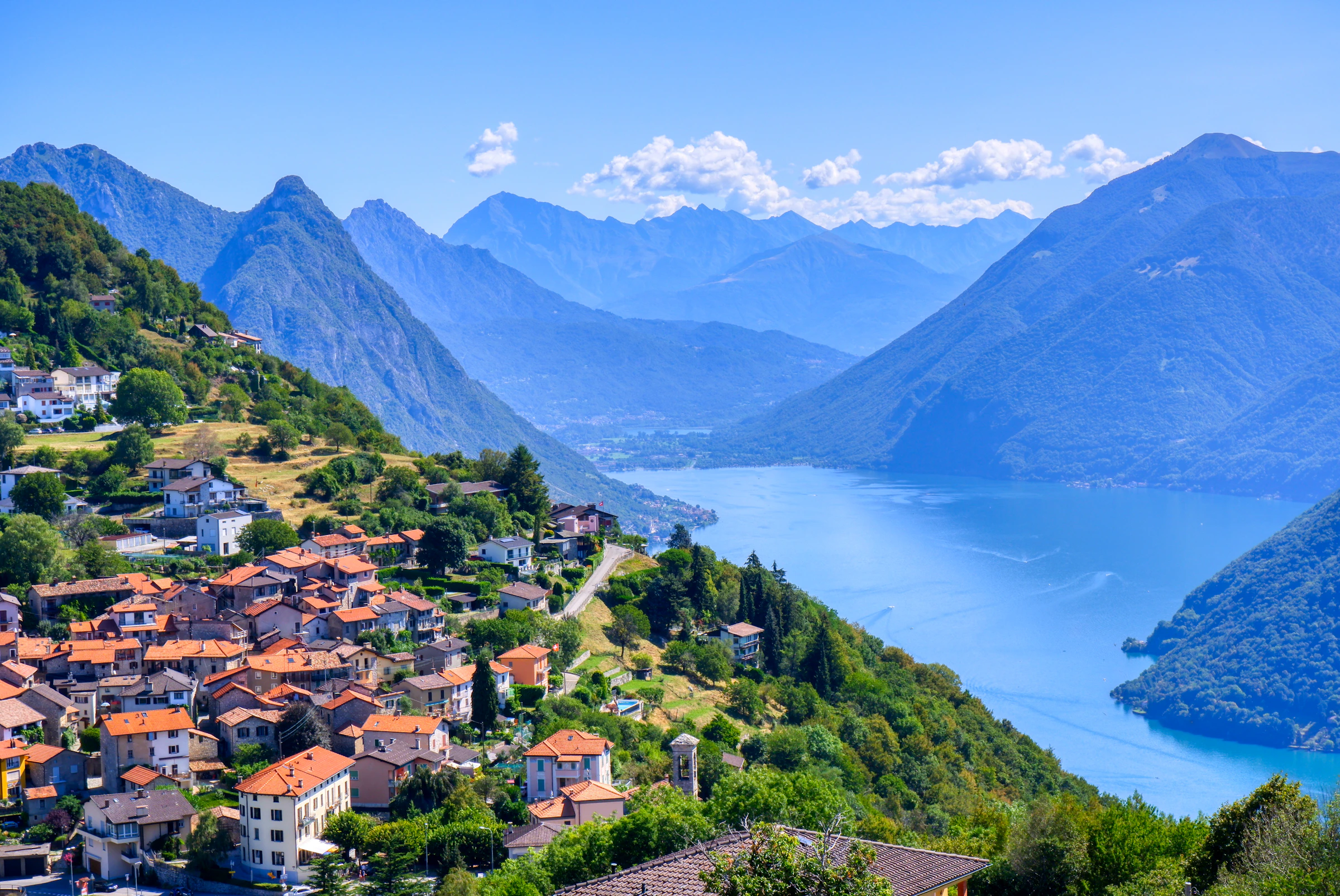 Antonio Sessa_1755288922447_unsplash_id_B6_4a2-FtLg.webp